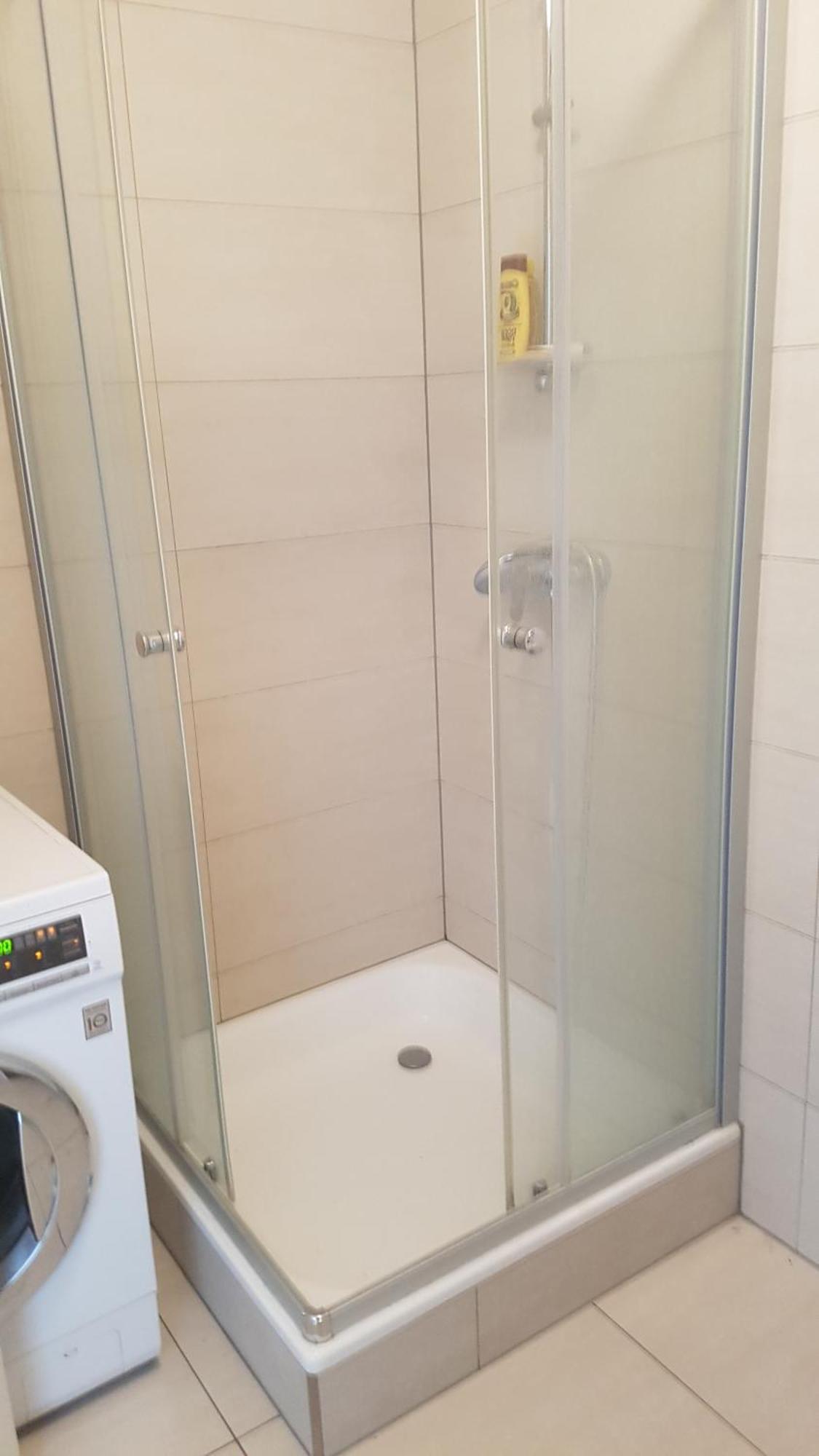 Elegant Spacious Room, Steps From Train Station * Luxembourg